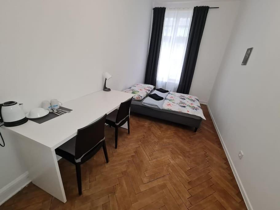 Fantastic Waw - Ok11 Room D Varsovia Exterior foto